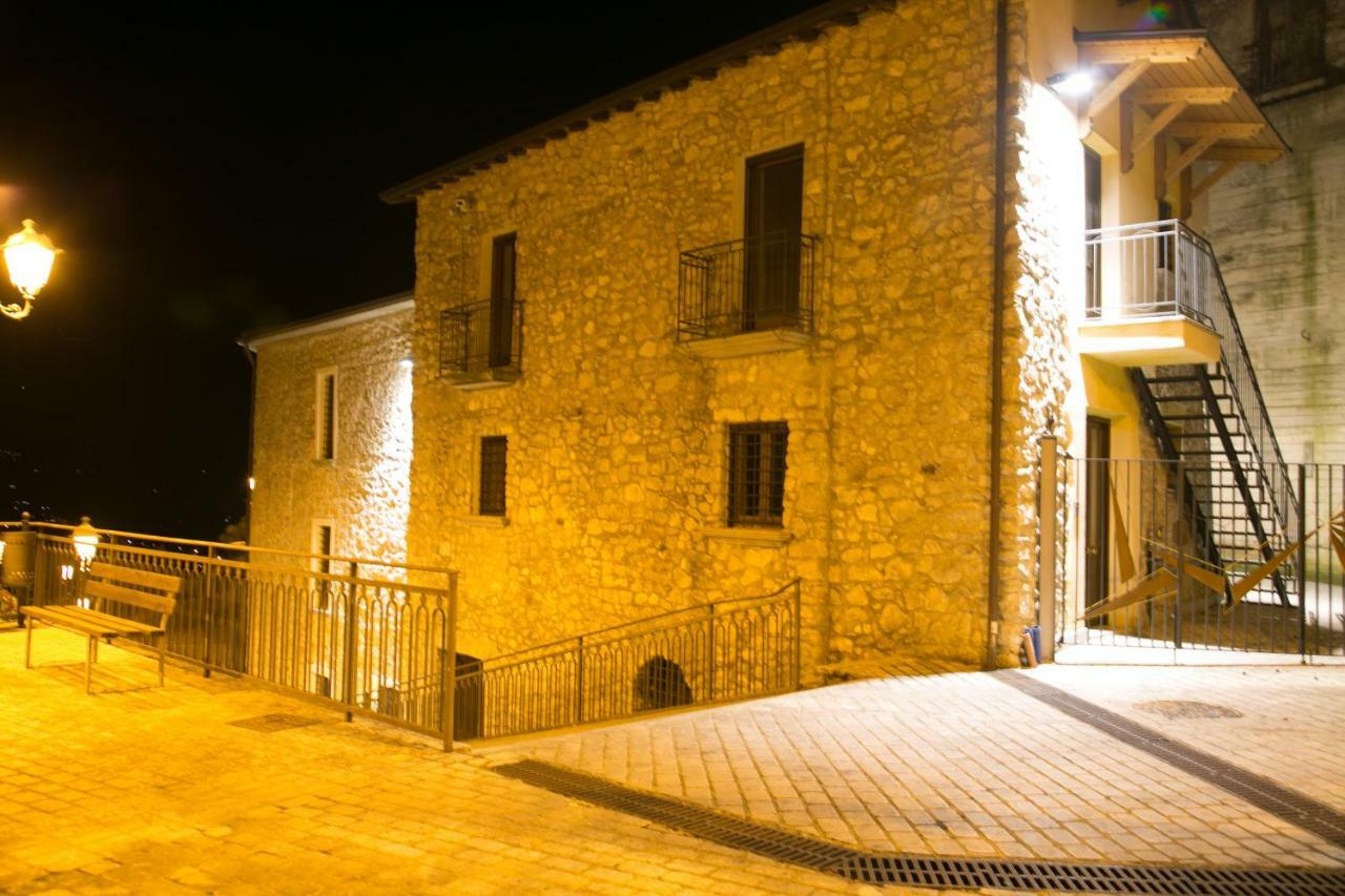 Ostello della Gioventù Massimo Troisi Oliveto Citra Extérieur photo